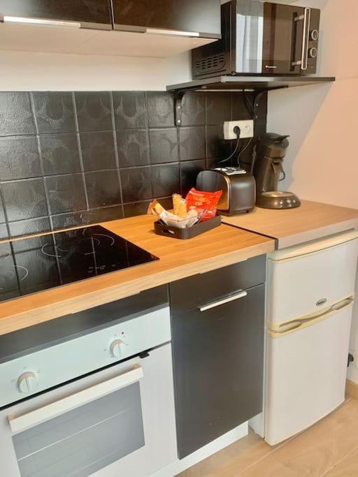 Apartament Lumineux Et Cosy, Avec Parking, 2 Mn Gare, 2Mn Muse, 5Mn Centre Metz Zewnętrze zdjęcie